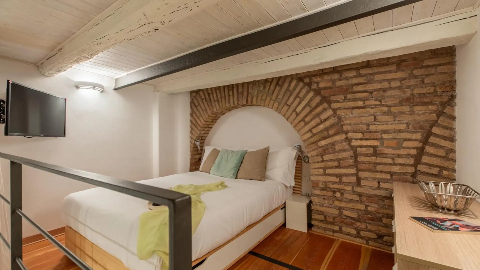 Iflat Cozy & Serene Loft Two Steps From Vatican Italy