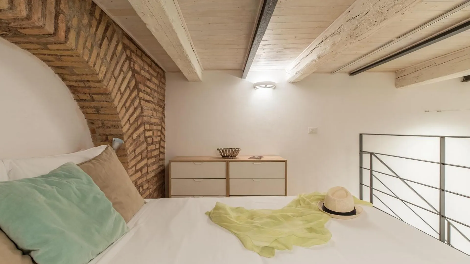 Iflat Cozy & Serene Loft Two Steps From Vatican 0*, Rome